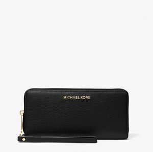 NWOT Michael Kors Travel Large Pebbled Leather Wristlet Black